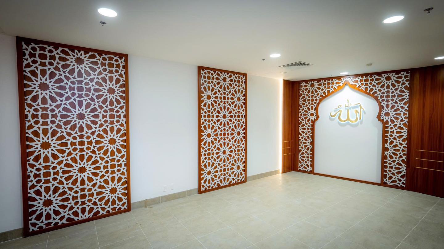 Các dịch vụ tiện ích thân thiện với người Hồi giáo Đa ngành